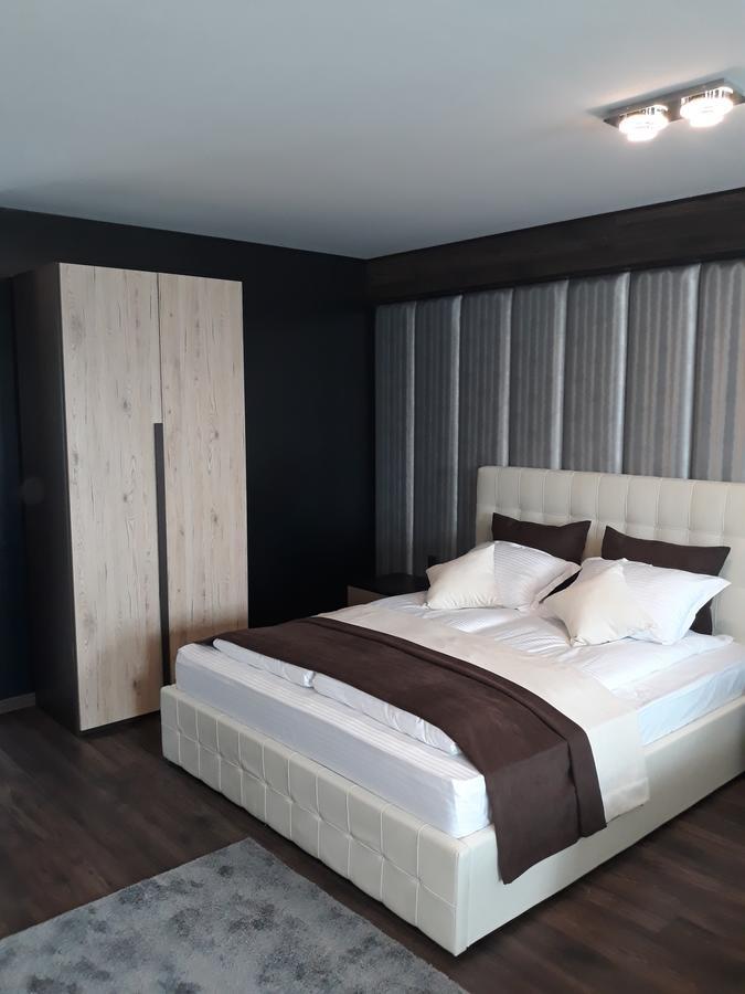 Hotel Acktion Deluxe Szumen Zewnętrze zdjęcie