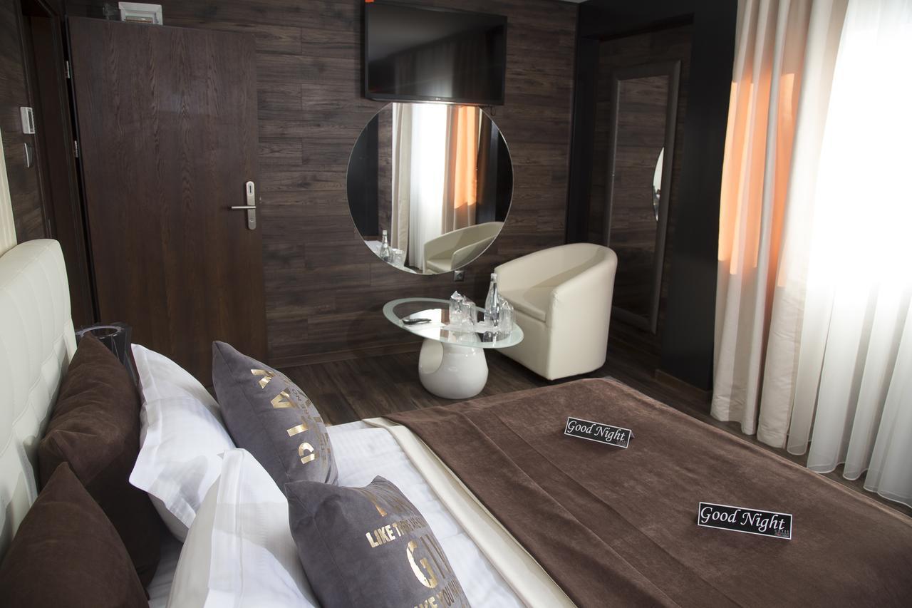 Hotel Acktion Deluxe Szumen Zewnętrze zdjęcie