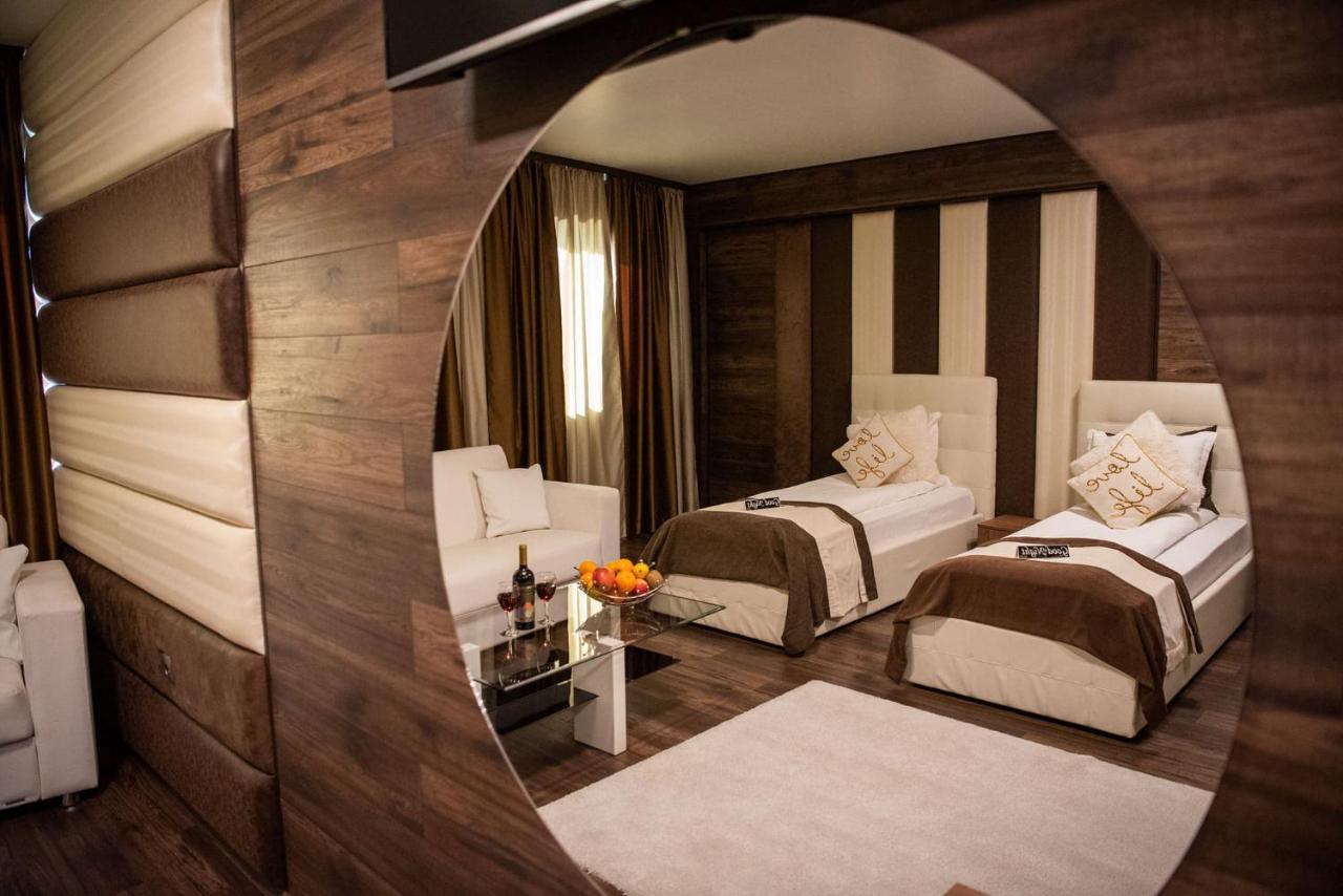 Hotel Acktion Deluxe Szumen Zewnętrze zdjęcie