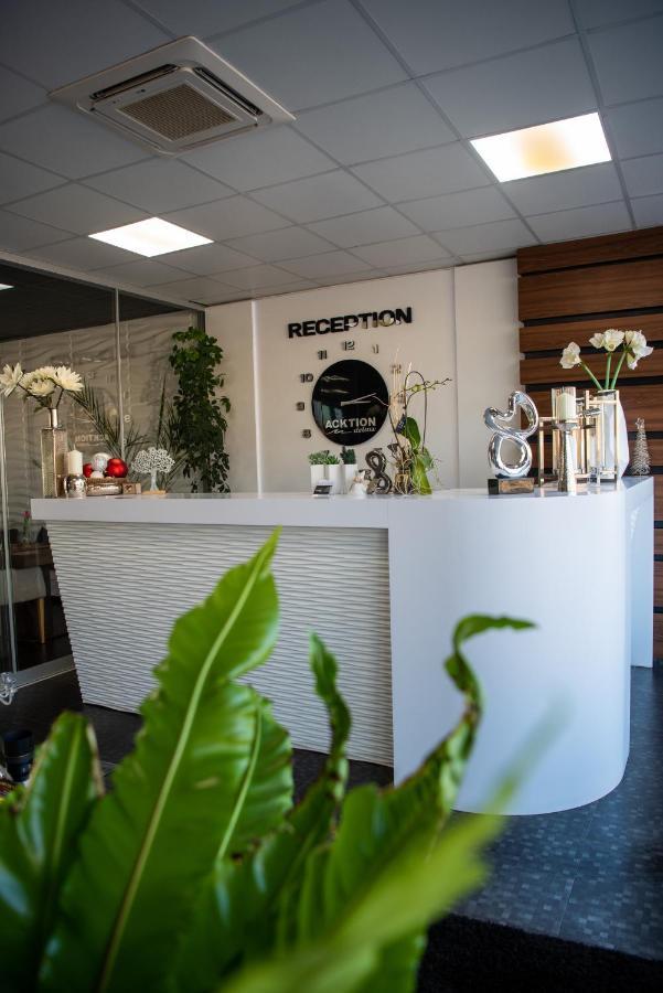 Hotel Acktion Deluxe Szumen Zewnętrze zdjęcie
