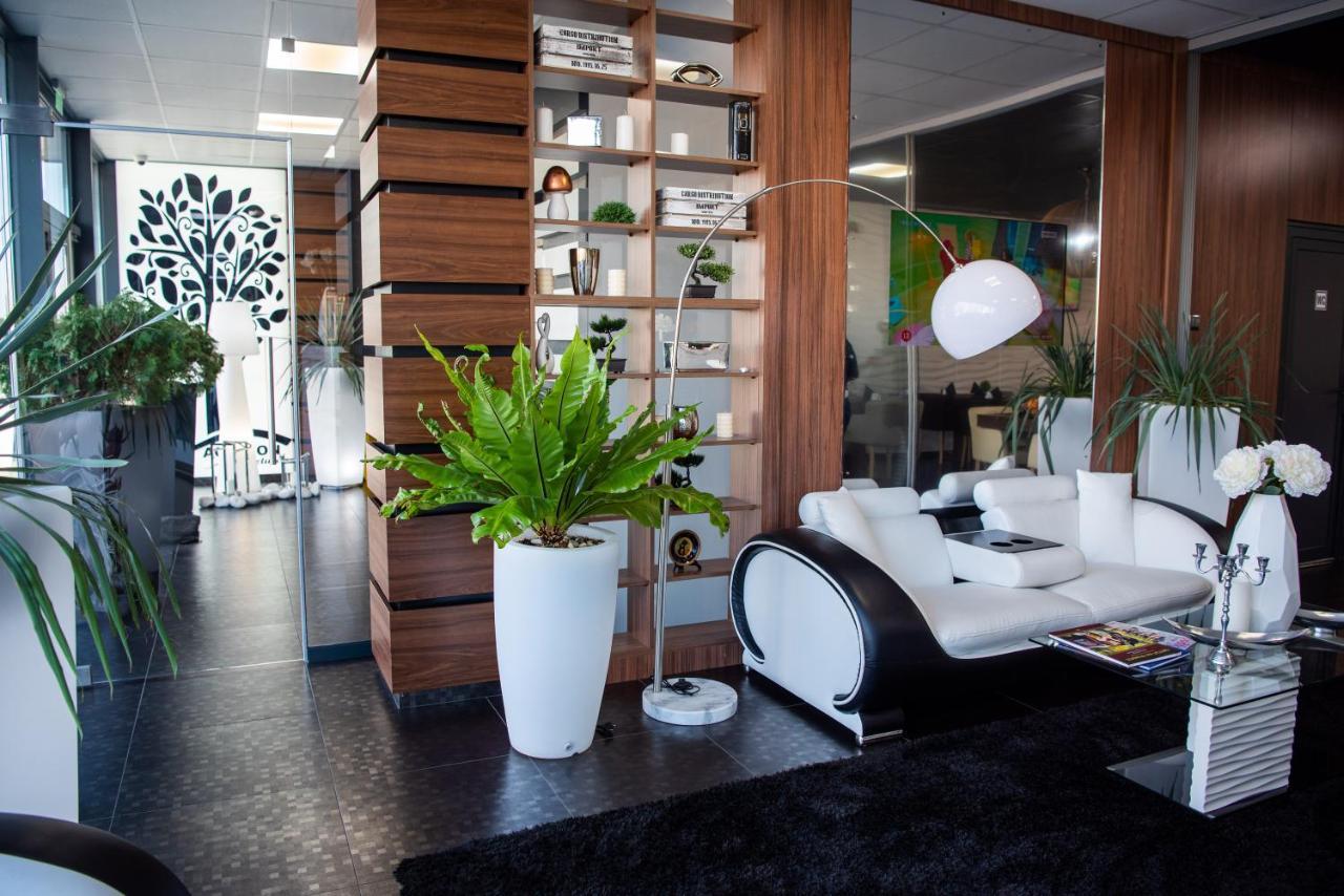 Hotel Acktion Deluxe Szumen Zewnętrze zdjęcie